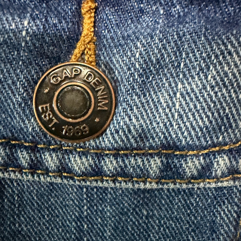 GAP 1969 (brand) Blue Denim Jacket with Cream Label - Picture 3 of 6